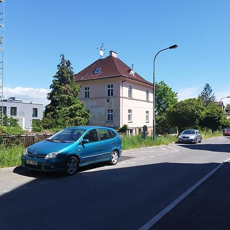 Loft Apartment Karlsbad Buitenkant foto