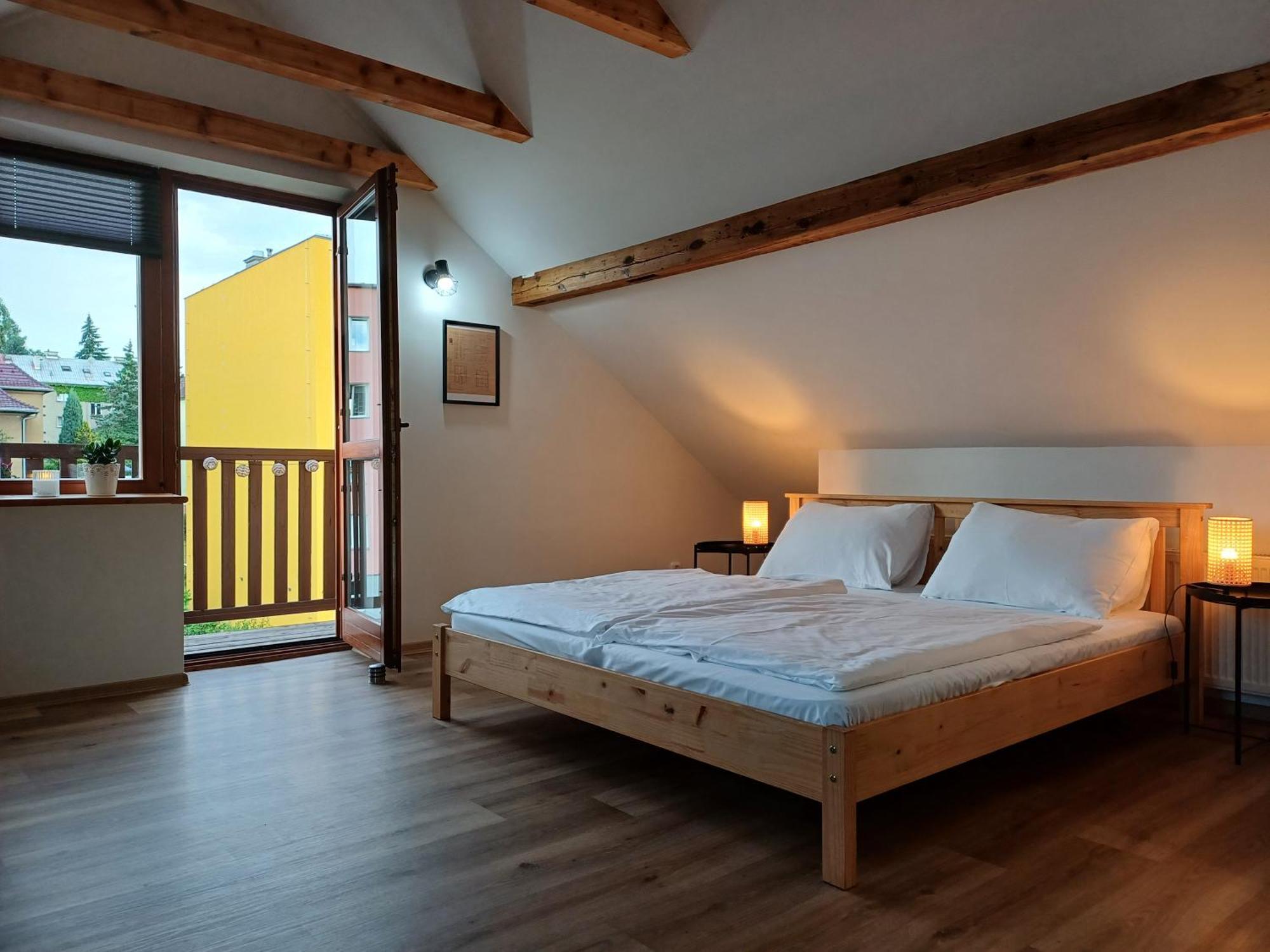 Loft Apartment Karlsbad Buitenkant foto